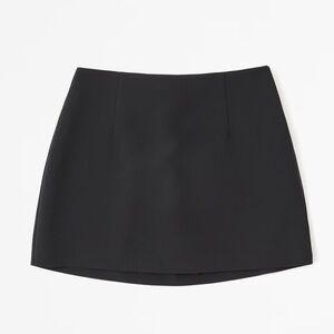 Abercrombie & Fitch 
The A&F Scarlett Mini Skort